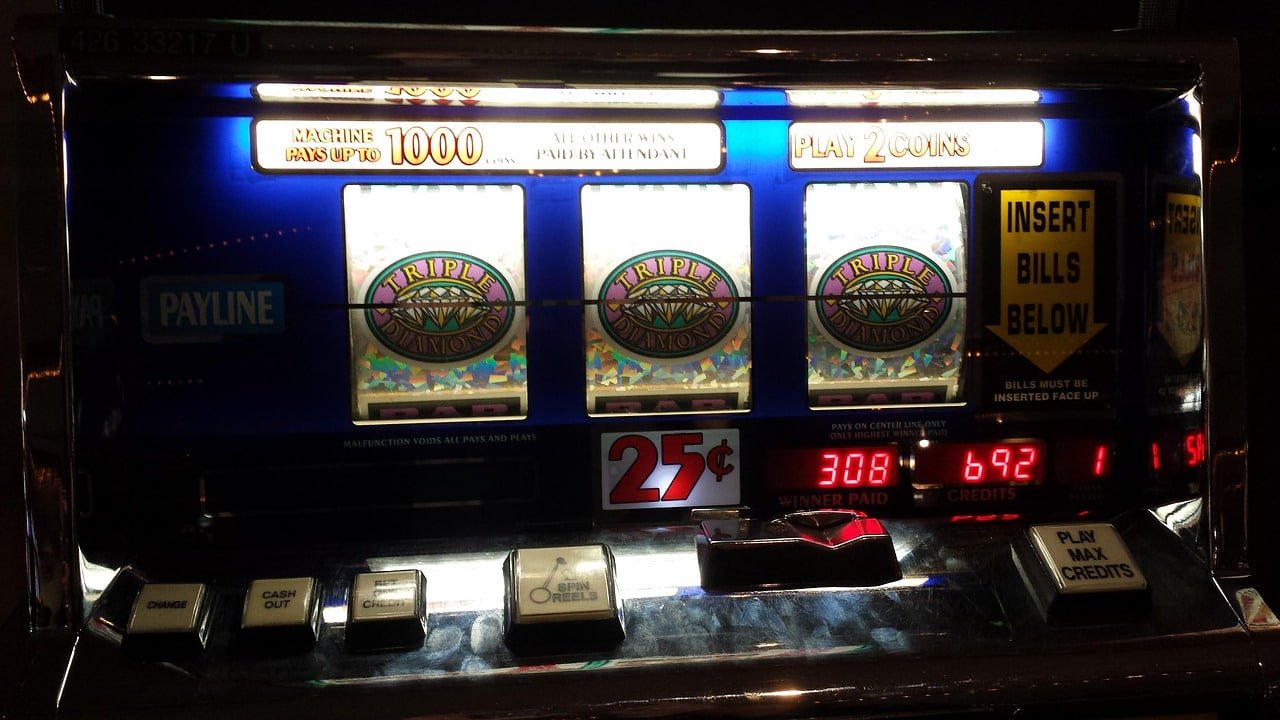 Classic Slots – ရိုးရာ Slots ဂိမ်းများ သုံးလိုင်းနှင့် ငါးလိုင်း